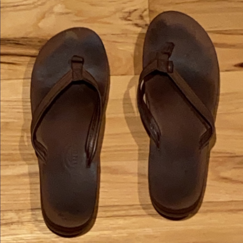 brown rainbows size 9